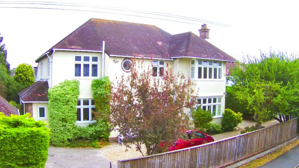 House in Bristol, Golden Hill, Henleaze - View 2