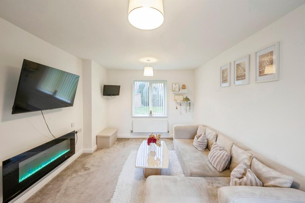 Haigh Crescent, Stainforth, Doncaster photo 3