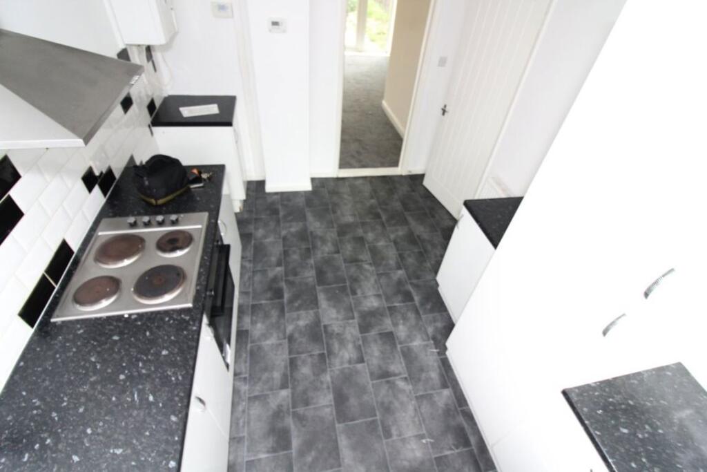 House in Sheffield, South Yorkshire - View 4