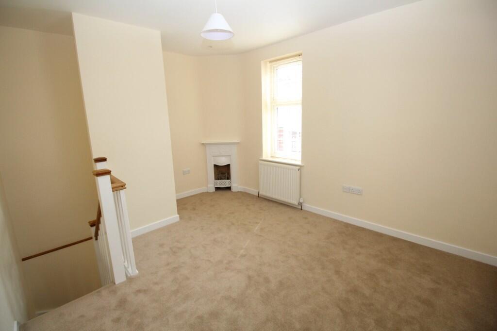 House in Chippenham, Hardenhuish, Sheldon - View 4