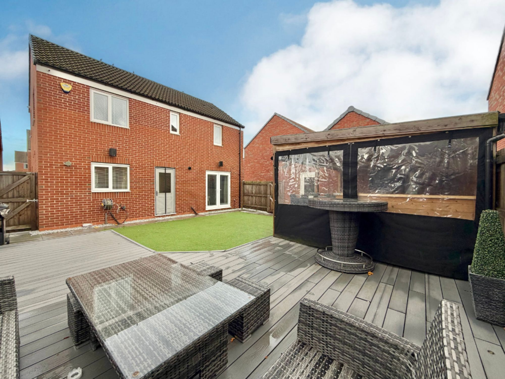 Chaffinch Close, Clipstone Village, NG21 photo 2