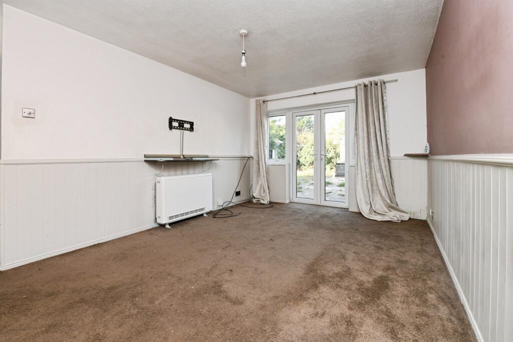 Apartment in Heybridge - View 4