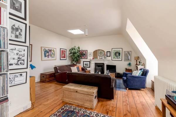 Apartment in Edinburgh - View 4