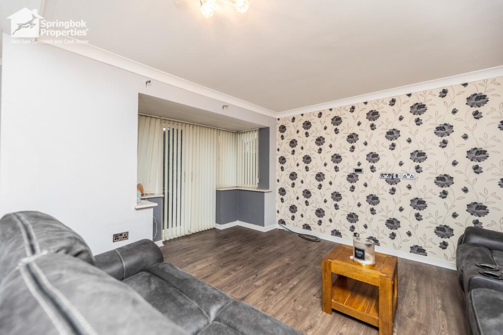 Excalibur Drive, South Elmsall, Pontefract, South Yorkshire photo 3
