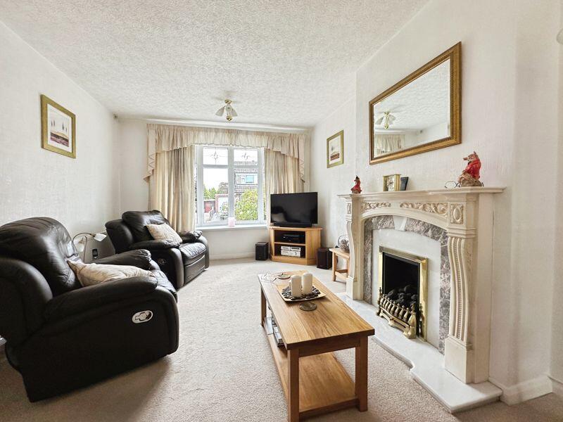 Bourton Close, Bury photo 2