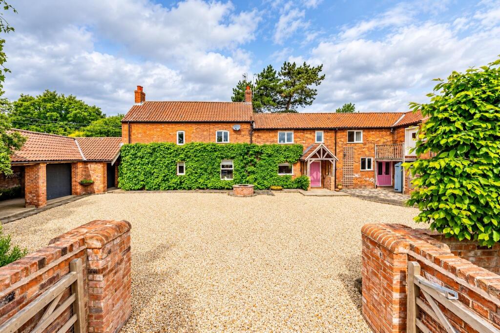 Main image of property: Beautiful Farmhouse in Wheatgrass Hill, Upton