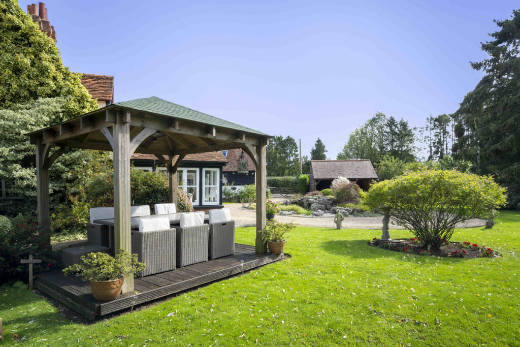 Additional image 22 of Pottersheath Road, Welwyn, AL6