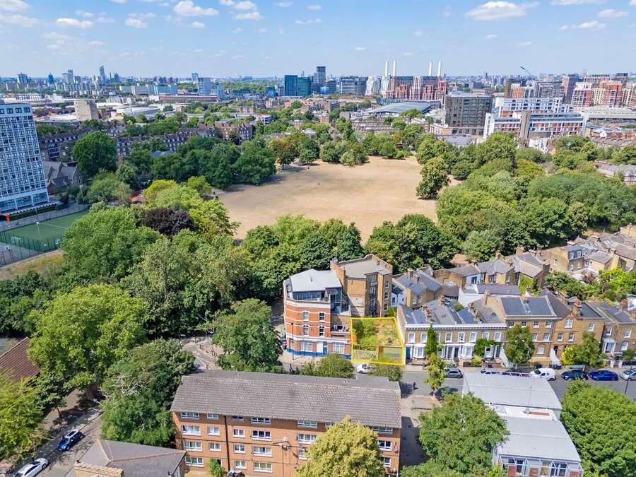 Main image of property: 94 A & B Larkhall Lane, Clapham, London