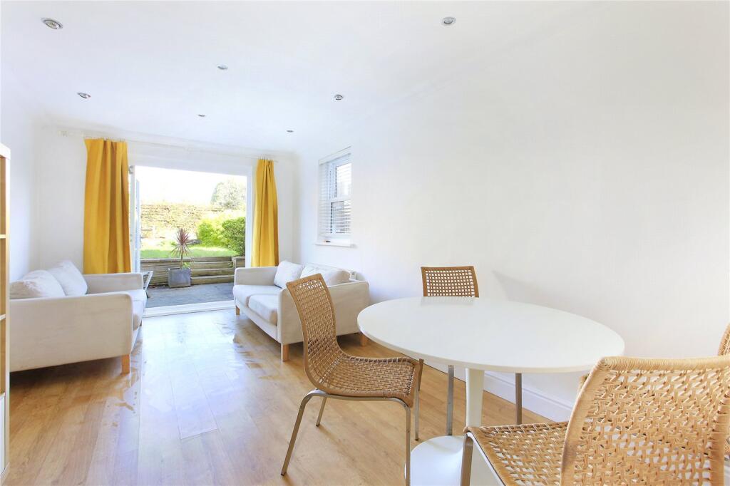 Apartment in London - View 5