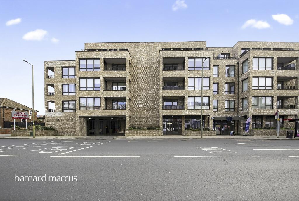 Main image of property: Oakleigh Road North, London