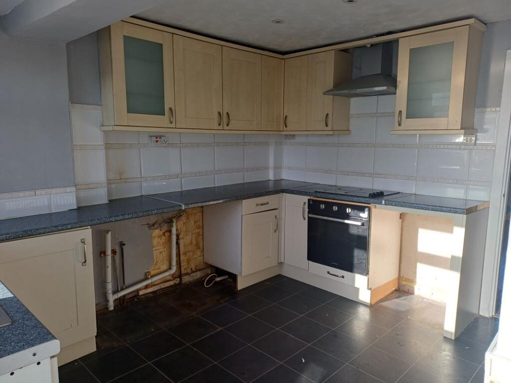 Additional image 2 of 48 Hardman Close, Blackburn, Lancashire, BB1 2DT