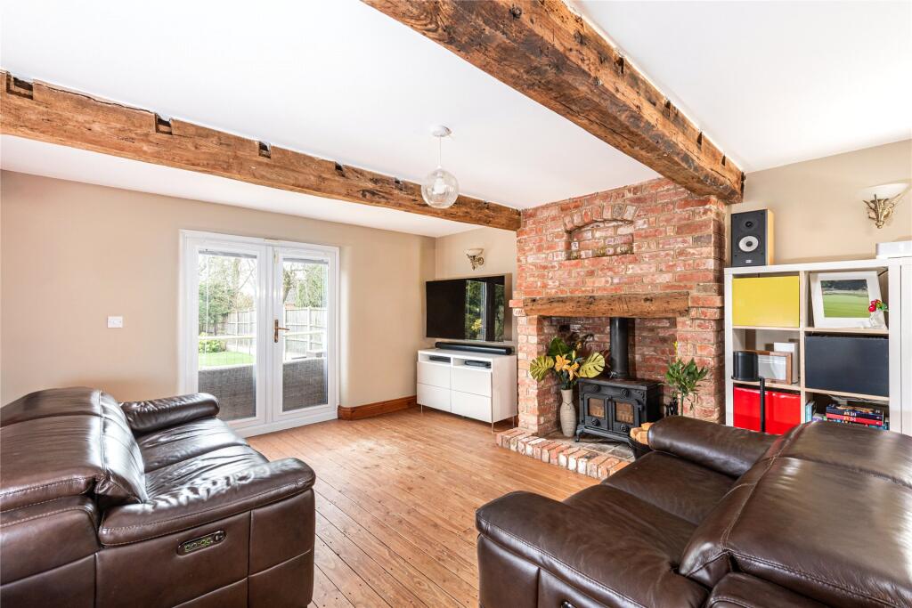 Newport Road, Woburn Sands, Milton Keynes, Buckinghamshire, MK17 photo 2