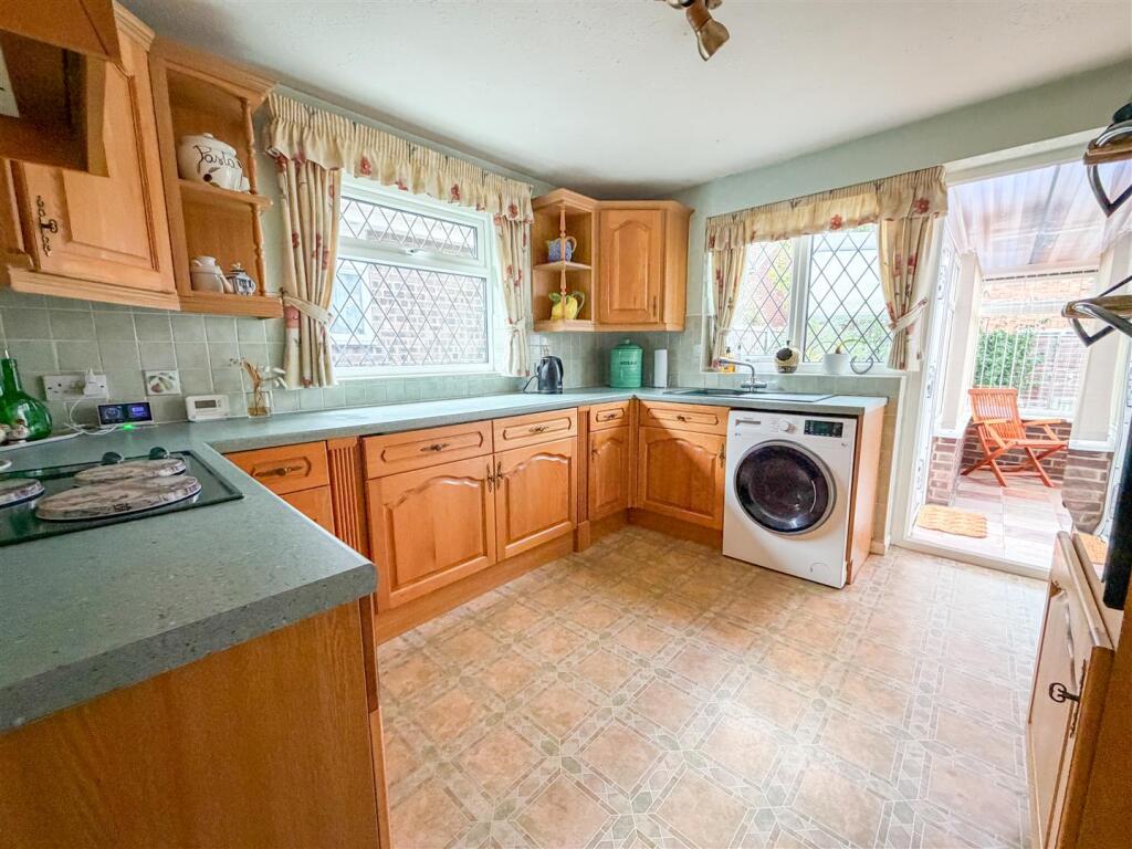 House in Walton-on-the-Naze, Frinton and Walton - View 3