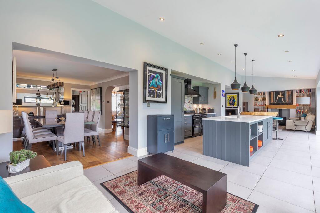 6, Ledgers Meadow, Cuckfield, RH17 photo 3