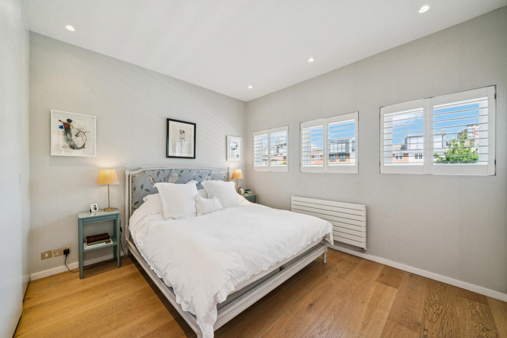 House in London - More