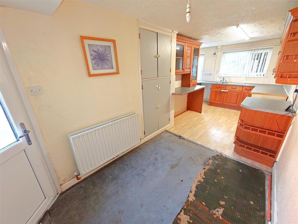 Cransley Gardens, Corby - View 6