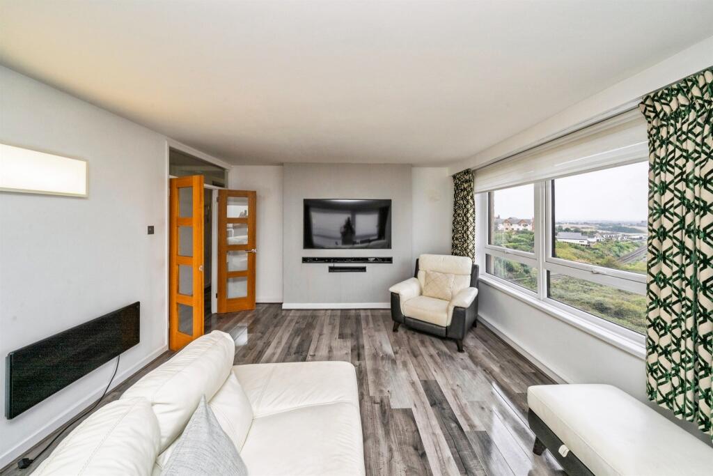 Apartment in Chester - View 4