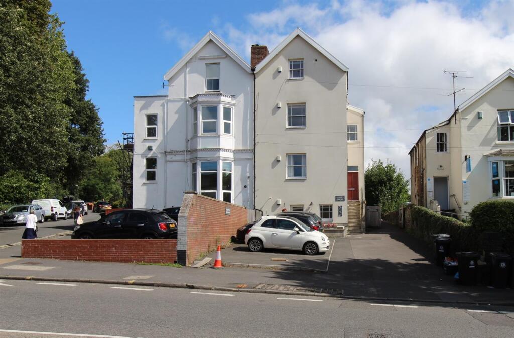 Main image of property: Gloucester Road, Bishopston, Bristol