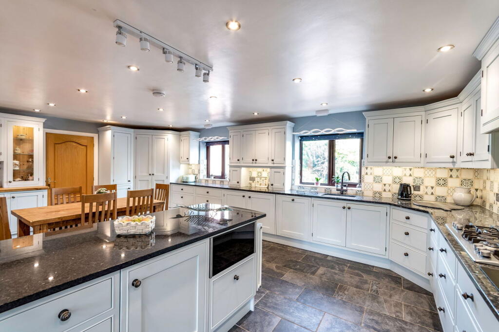 House in Bassetlaw, East Markham - View 4