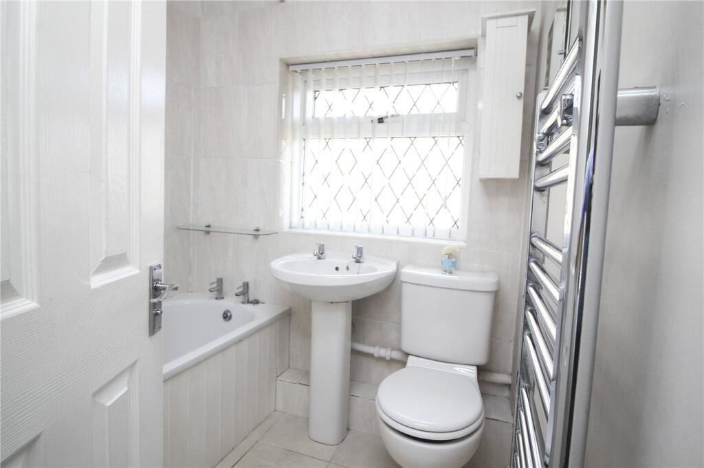 Apartment in Southend-on-Sea, Eastwood - More