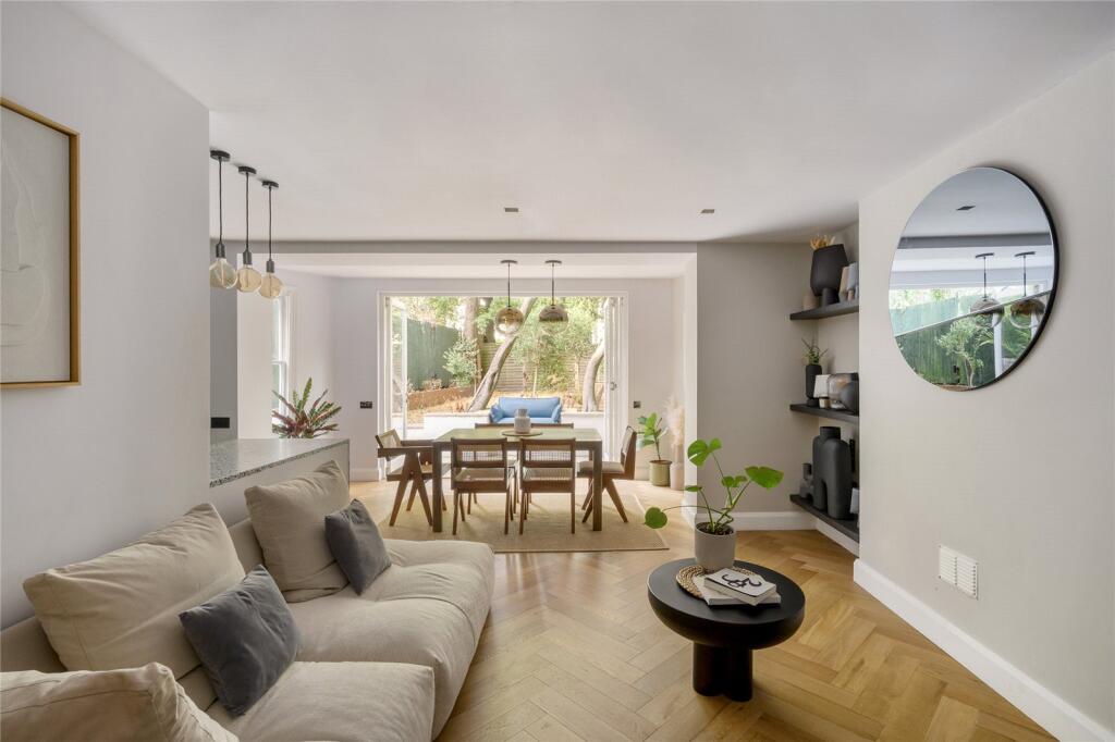 Apartment in London - View 2