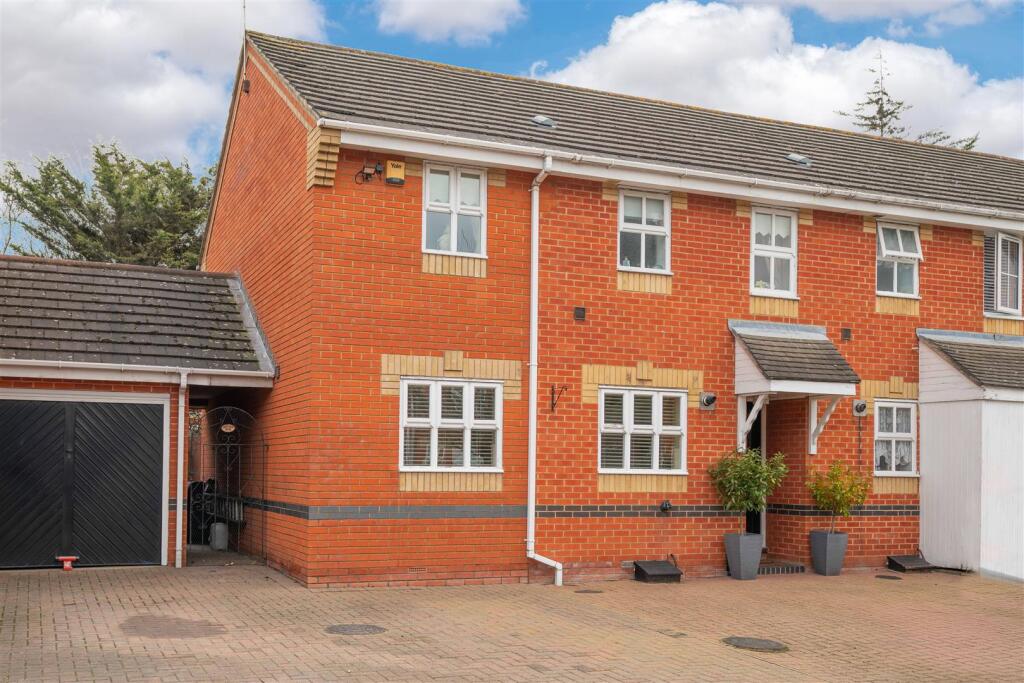 Main image of property: Trader Road, London