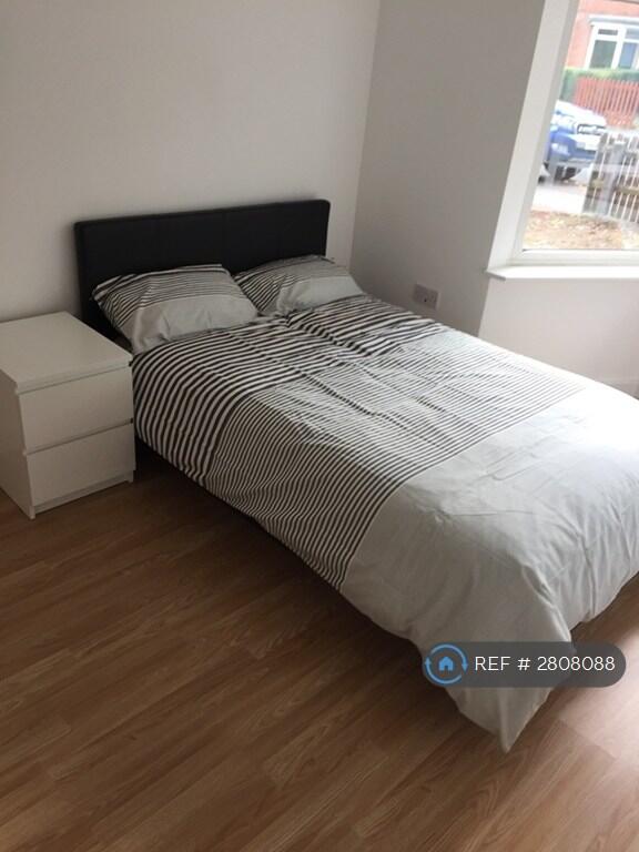 Main image of property: Tinkers Farm Road, Birmingham, B31