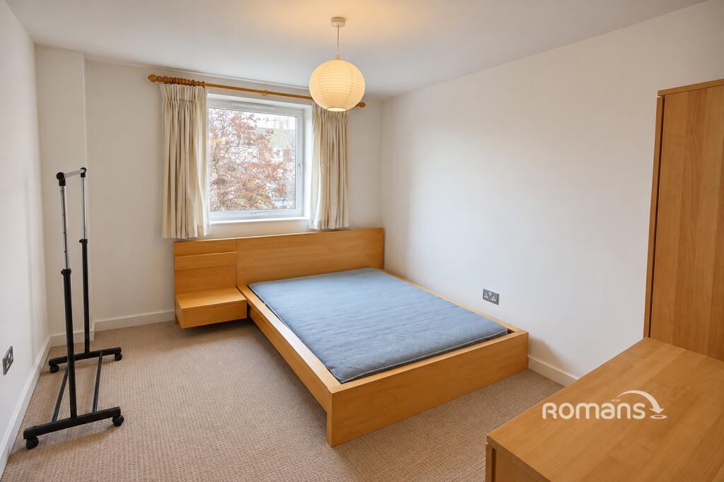 Apartment in London - View 5