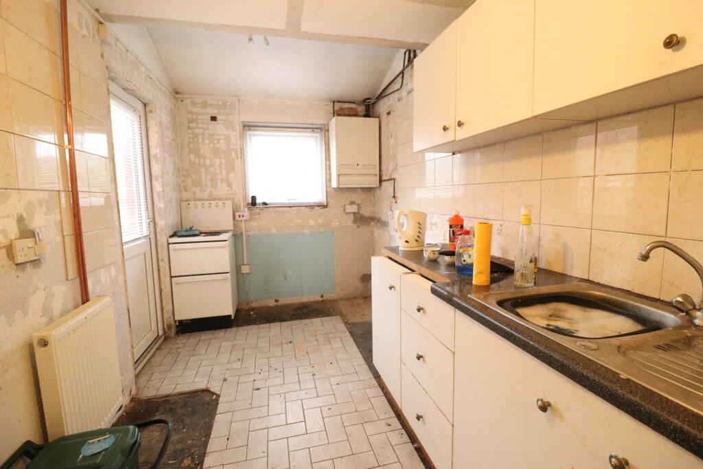 Dengayne, Basildon, Essex, SS14 photo 2