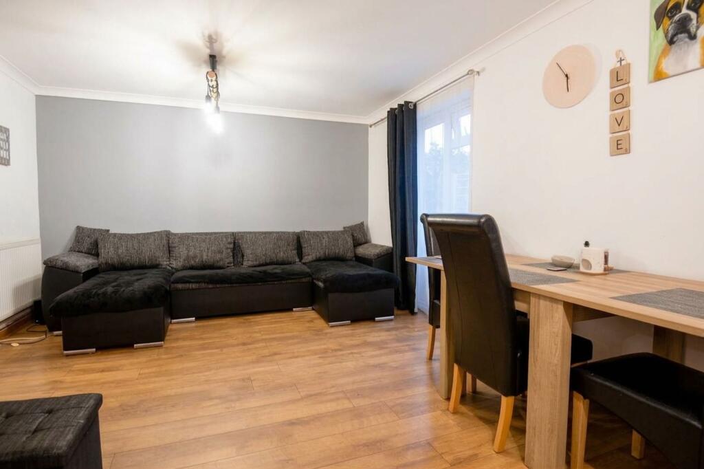 House in Northampton - View 5