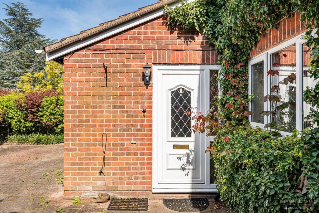 Sellars Road, Hardwicke Village photo 4