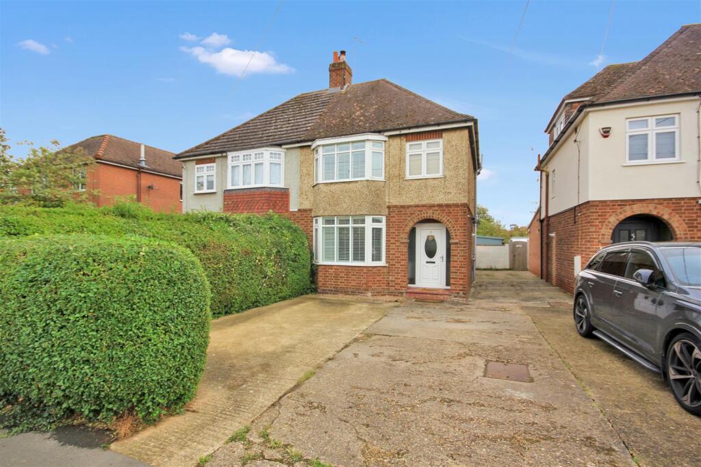 Main image of property: NN10, Rushden Road, Wymington