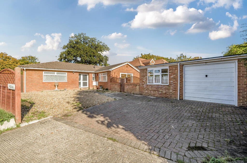 3-bed house on Doles Lane, Wokingham, Berkshire, RG41, £725,000