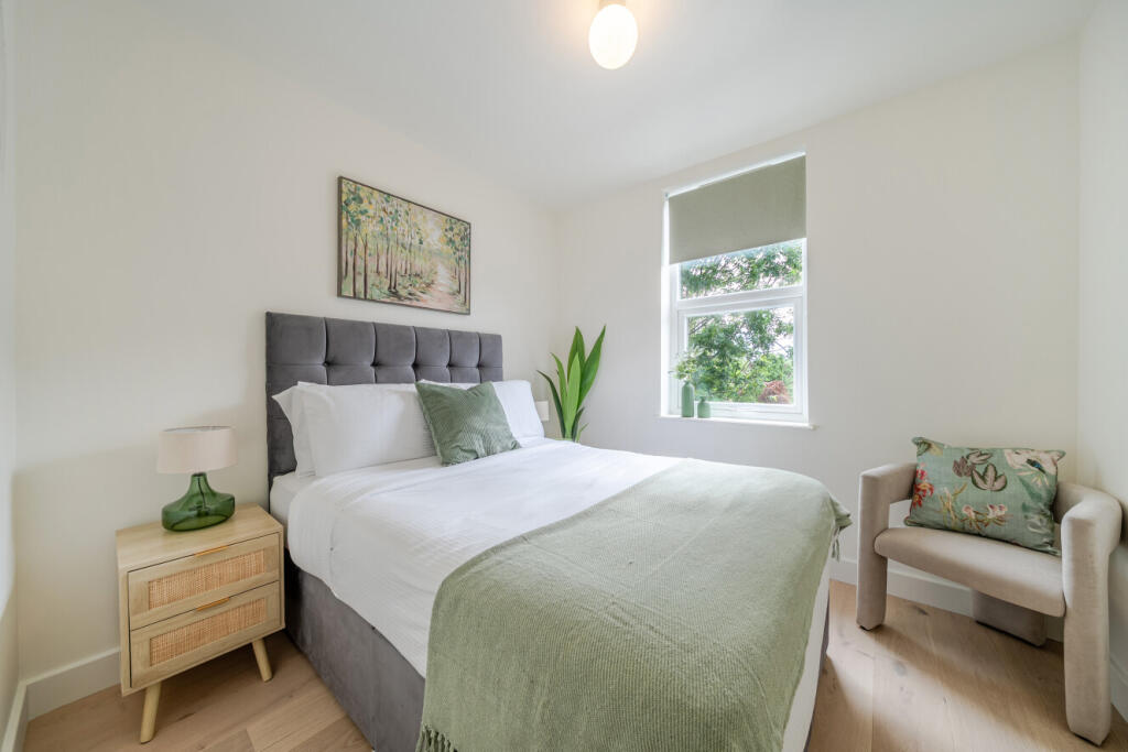 Apartment in London - More