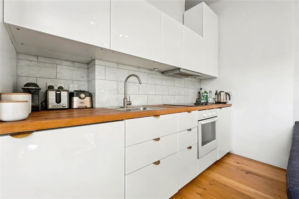 Apartment in London, Canonbury, Highbury - More