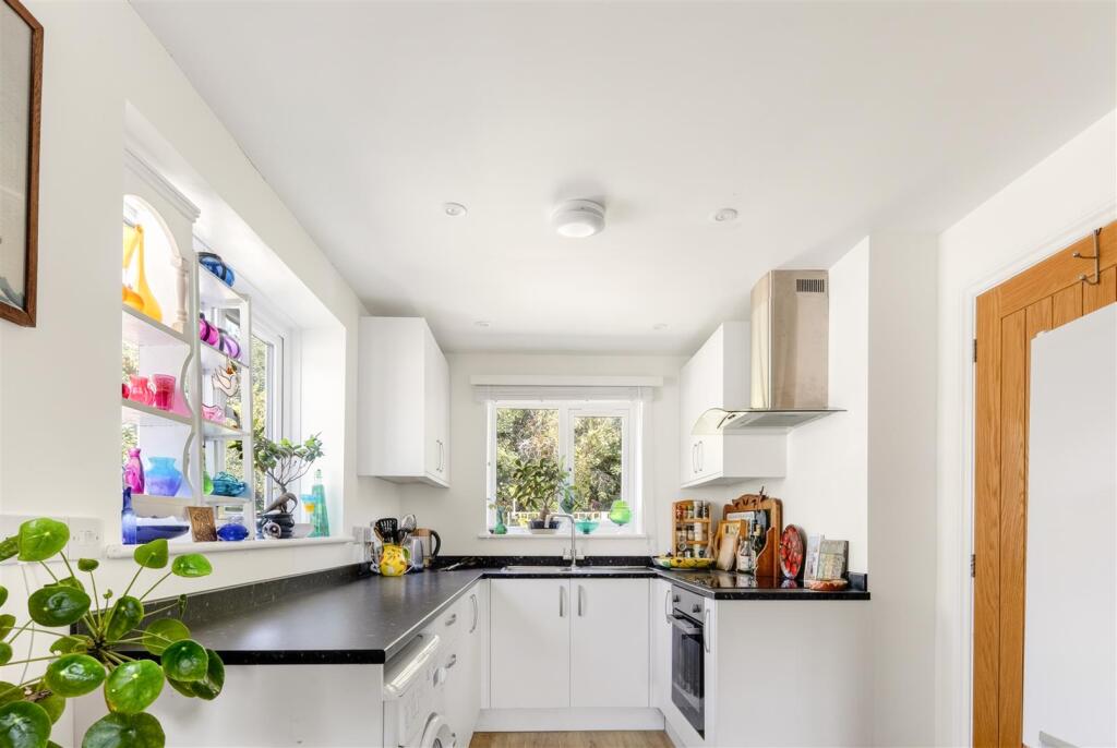 House in Symondsbury, Dorset - View 2