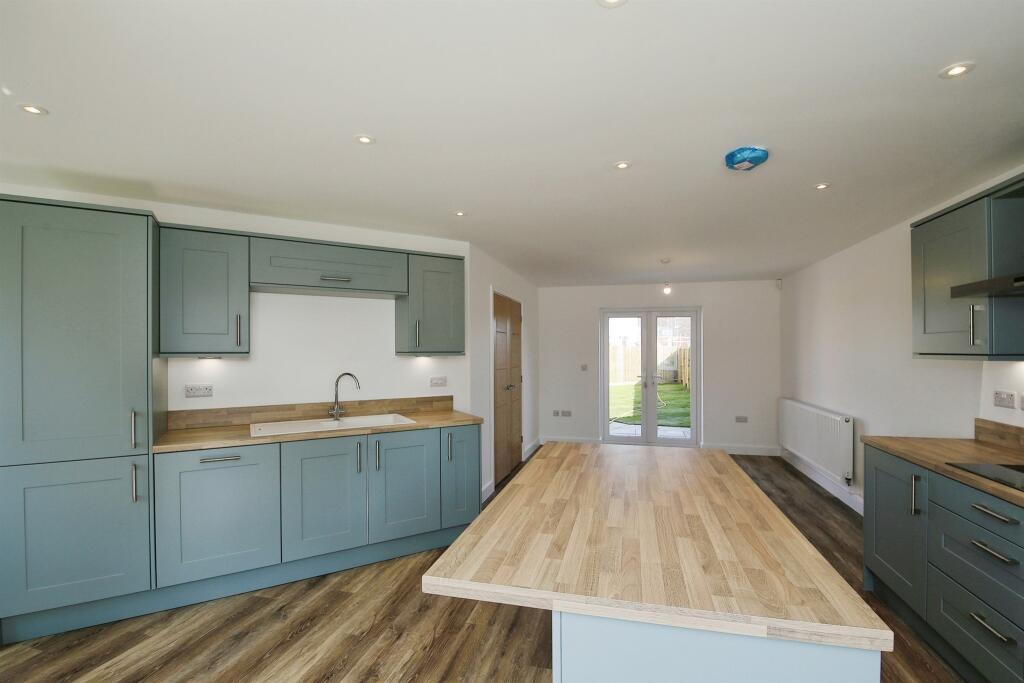 House in Peterborough - View 4