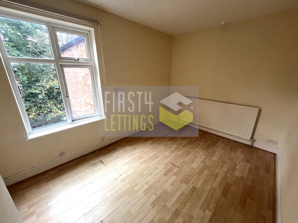 House in Leicester - More