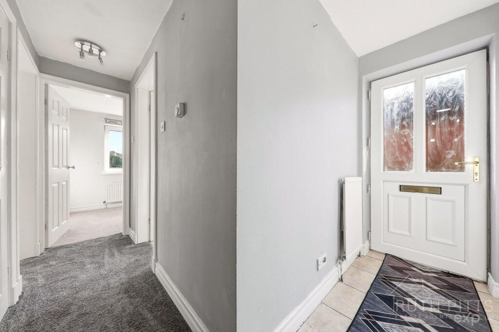 House in Wakefield, South Kirkby and Moorthorpe - View 4