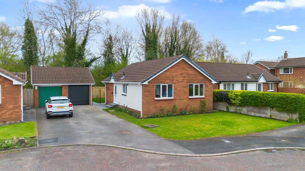 Main image of property: Keyes Close, Birchwood, WA3