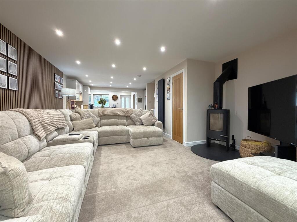 House in Nottingham - More