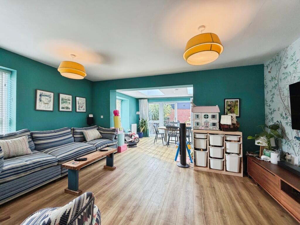 House in Ashford, Kennington - View 5