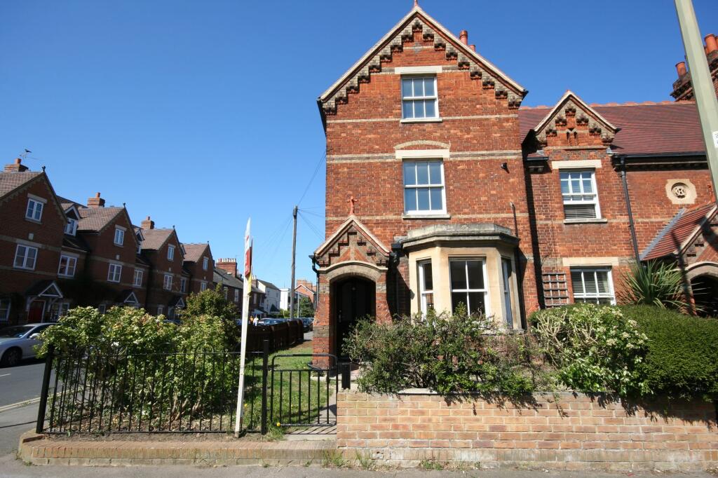 Main image of property: Ock Street, Abingdon, OX14