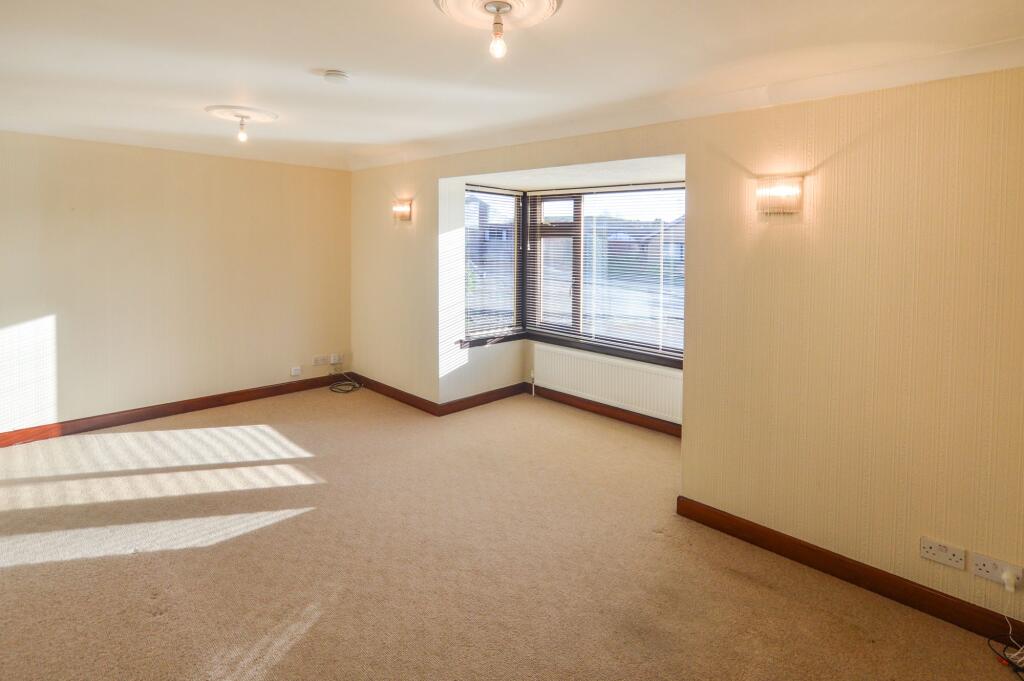 5 Crinan Place, Ardrossan, KA22 7PT photo 3
