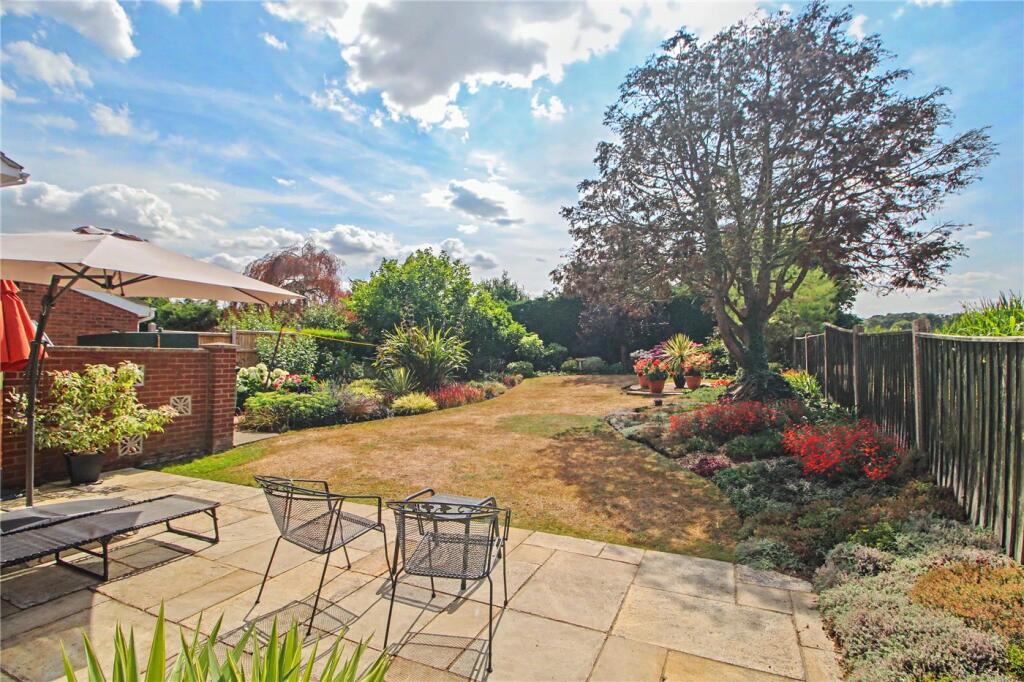 The Street, Surlingham, Norwich, Norfolk, NR14 photo 4