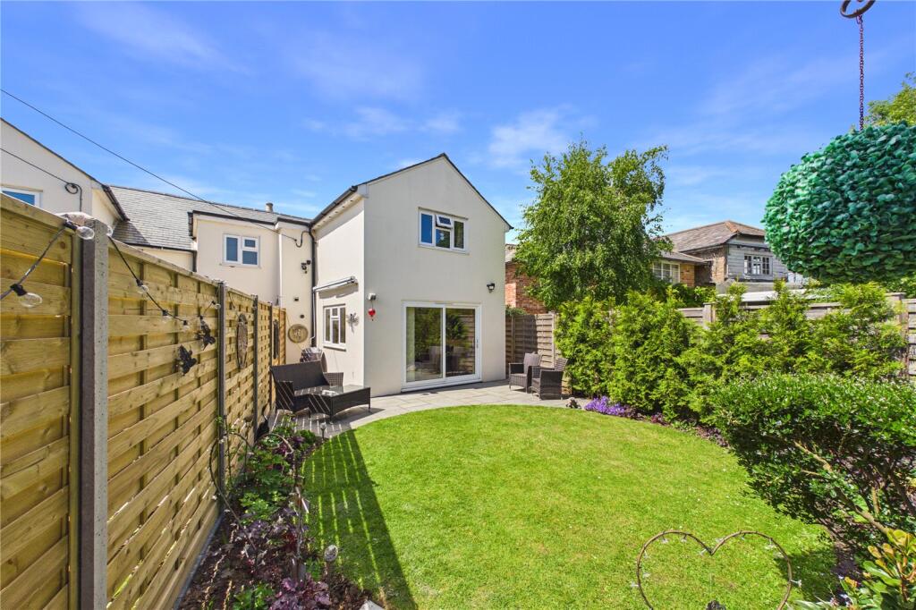 House in Basingstoke and Deane, Sherfield on Loddon - View 5