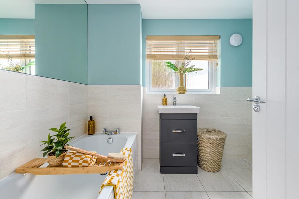 Maybury Road, image 4