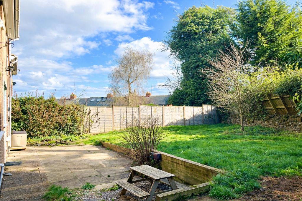House in Northampton, Milton Malsor - View 4
