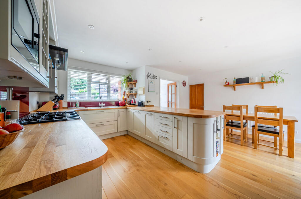 House in Waverley, Crownpits, Godalming - View 2
