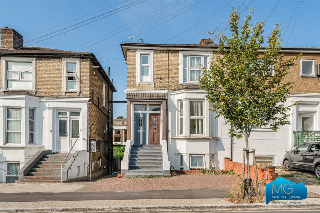 Main image of property: Lichfield Grove, London, N3